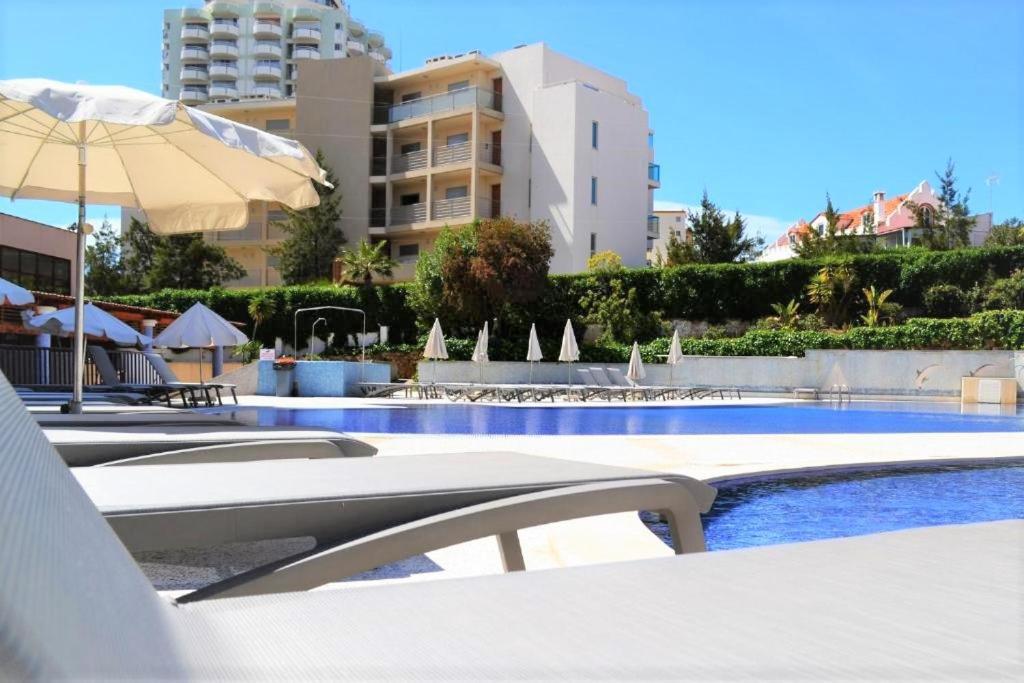 Oasis Beach Apartment Portimao Exterior photo