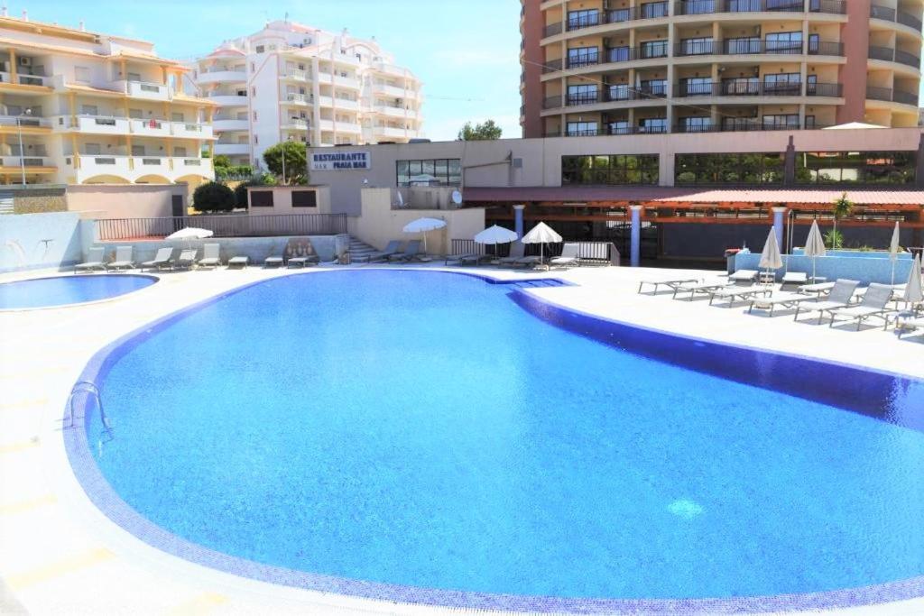 Oasis Beach Apartment Portimao Exterior photo
