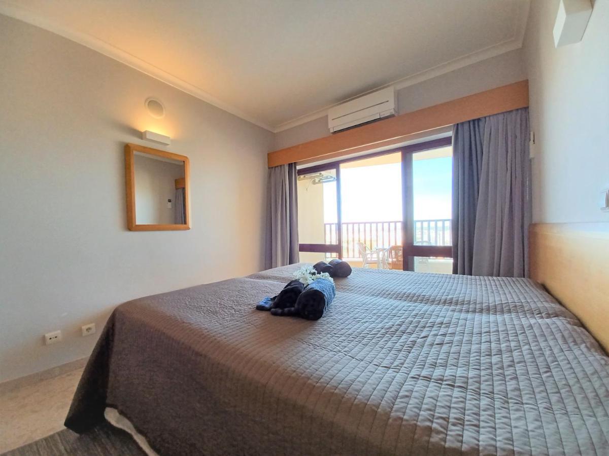 Oasis Beach Apartment Portimao Exterior photo